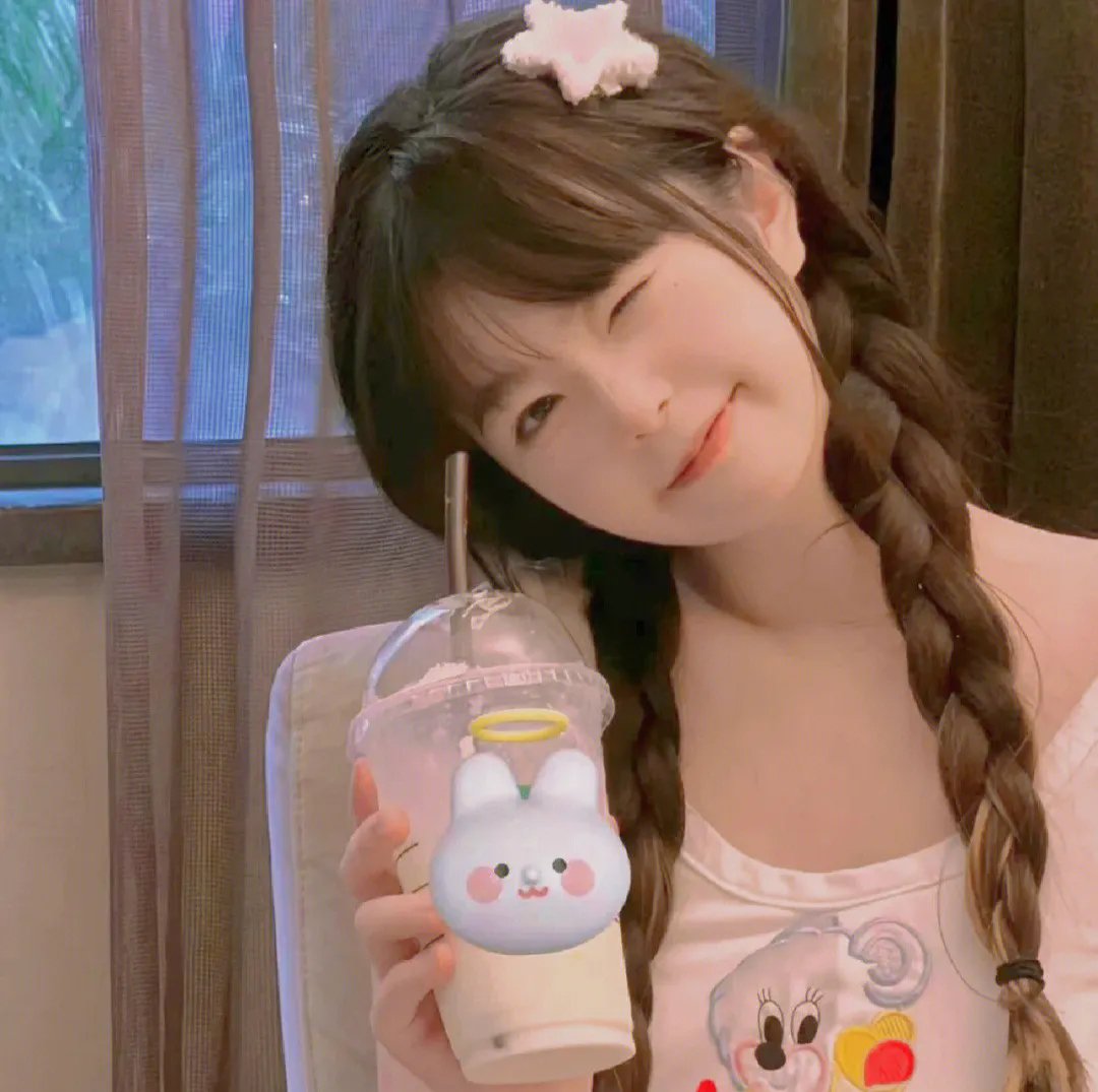 左轮百合